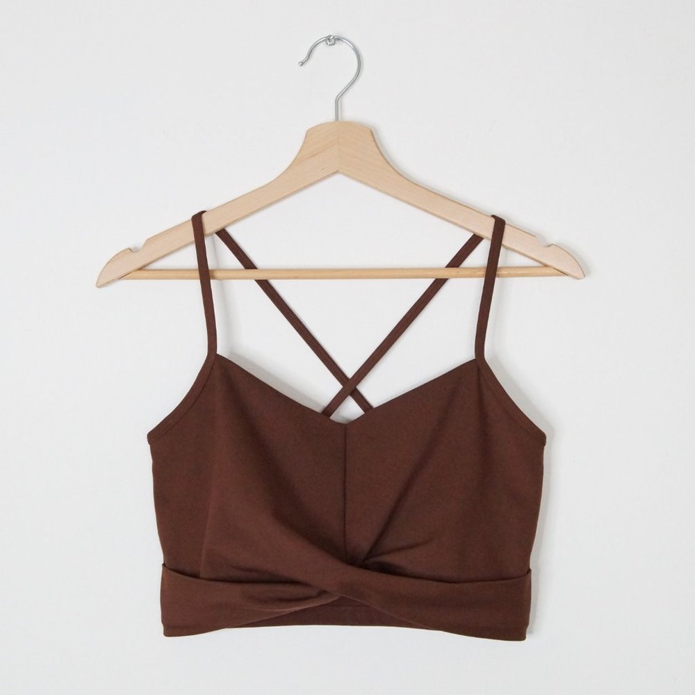 Girlfriend Collective Matisse Twist Sports Bra Earth Brown Medium